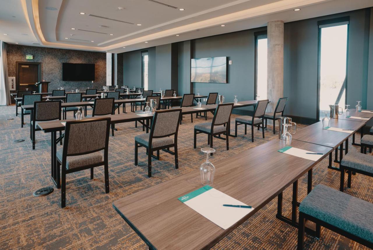 Hotel Indigo - Columbus At Riverfront Place By Ihg Exterior photo