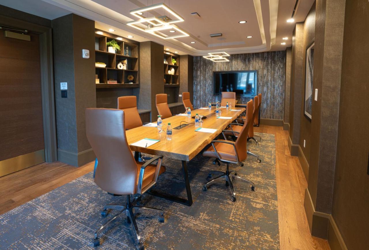 Hotel Indigo - Columbus At Riverfront Place By Ihg Exterior photo