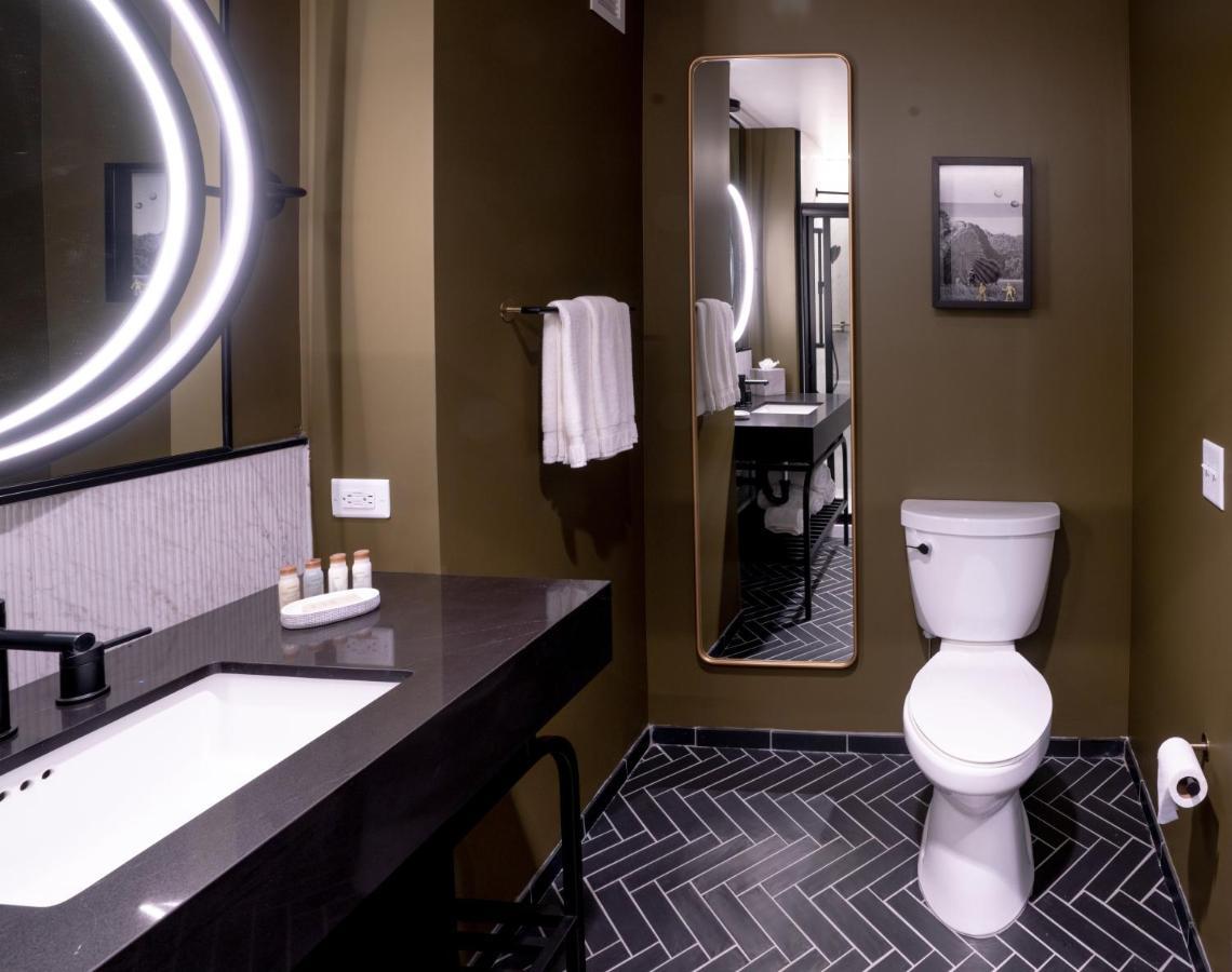Hotel Indigo - Columbus At Riverfront Place By Ihg Exterior photo
