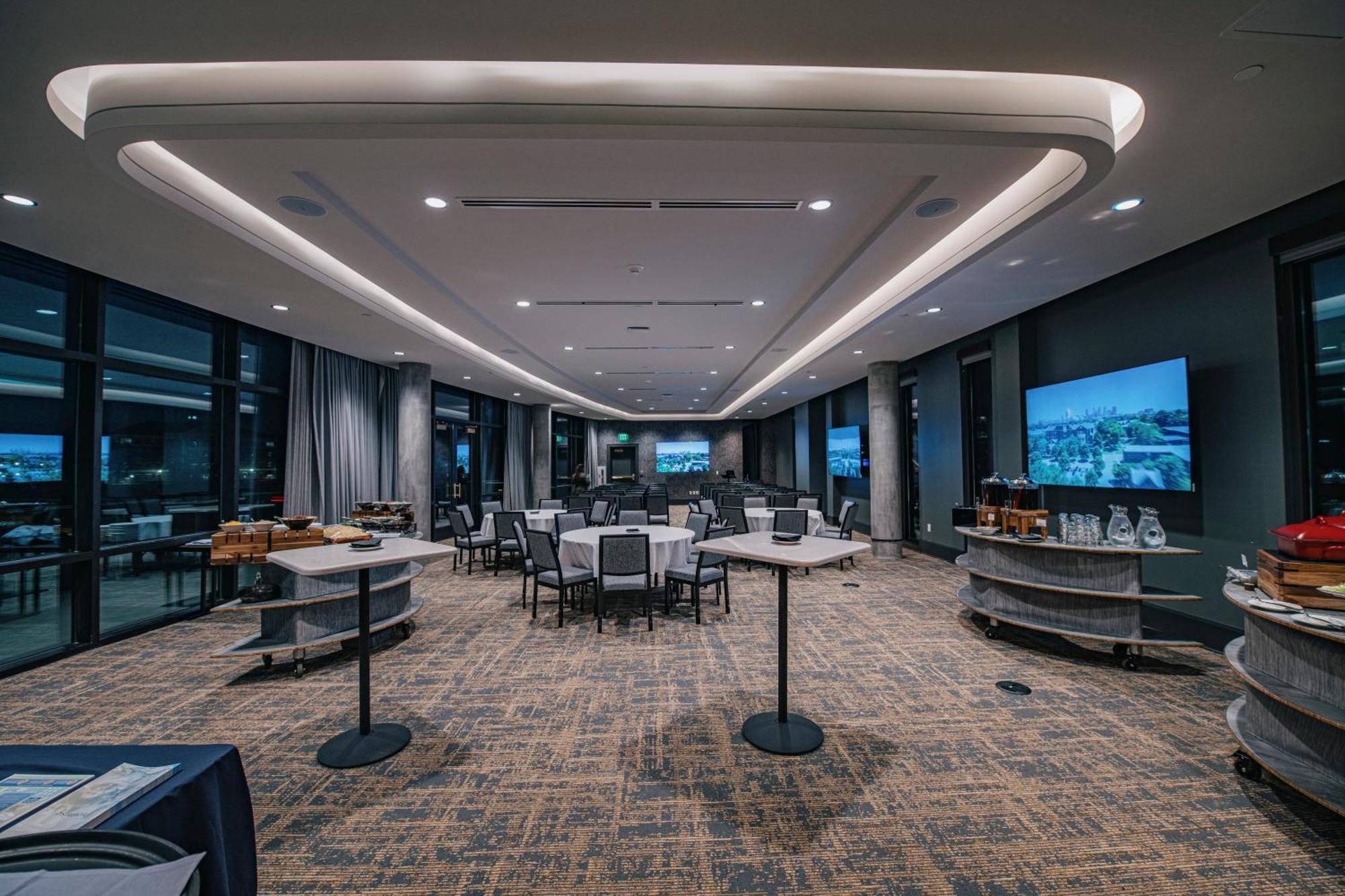 Hotel Indigo - Columbus At Riverfront Place By Ihg Exterior photo